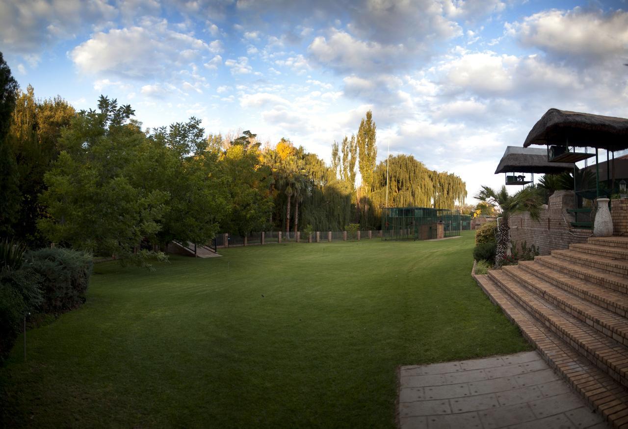 Leach Lodge Kuruman Exterior photo